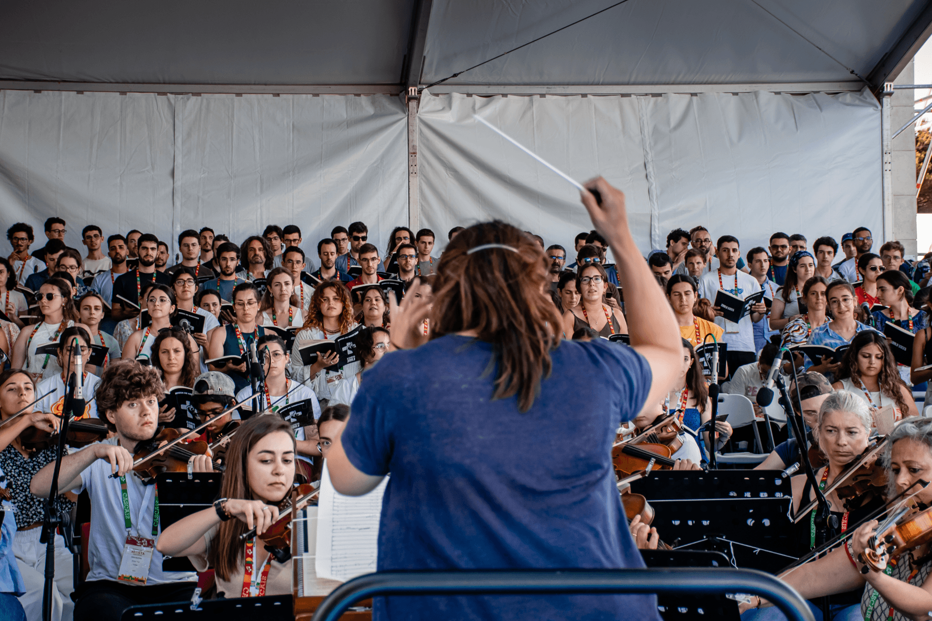Immagine in evidenza dall'articolo: Il coro e l'orchestra della GMG Lisbona 2023