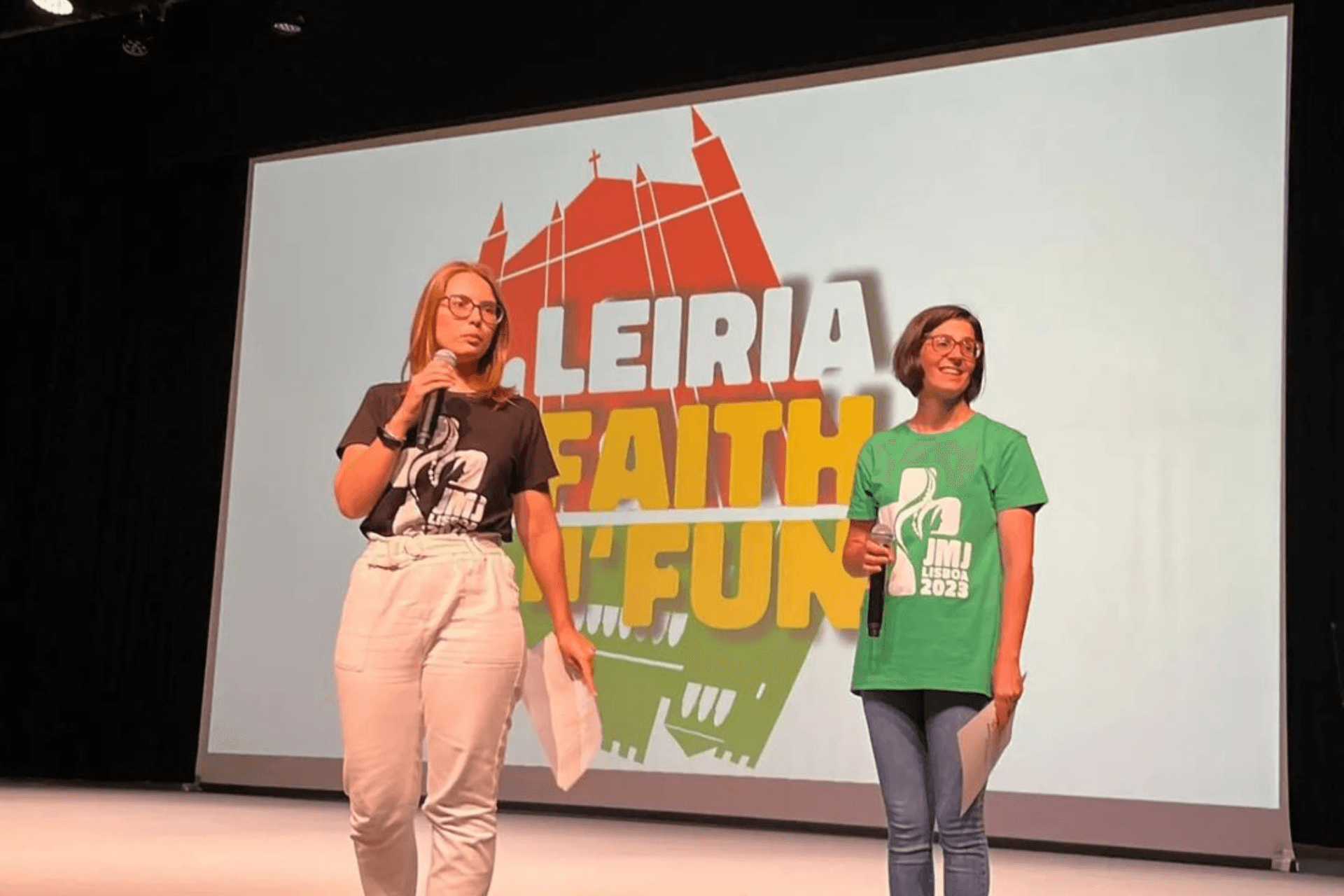 Featured image from the article: First meeting of Pilgrims in Leiria-Fatima